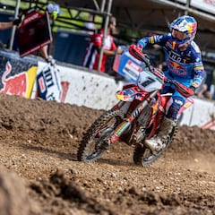 Prado evita una lesión grave