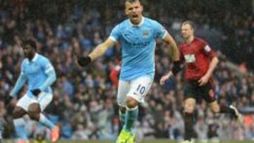 Agüero celebra el primer gol ante el West Brom.