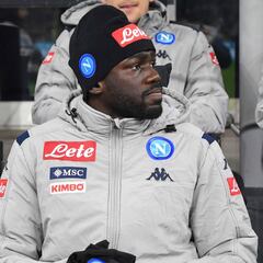 Koulibaly trabaja al margen en el entrenamiento del Nápoles