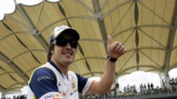 <b>MOTIVOS PARA SONREÍR</b>. De sobras es conocido que al piloto asturiano no le mueve el dinero, sino el aspecto competitivo, pero los 14,5 millones de euros de sueldo que cobra según 'Motor und Sport' son sin duda un buen aliciente.