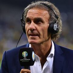 Ruggeri elogia a Santos Borré: "Pelea todo el partido, es bravo"