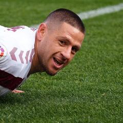 Acuña: "Ha sido un placer defender el escudo del Albacete"