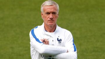 Deschamps, seleccionador franc&eacute;s, durante un entrenamiento de Francia antes del Mundial. 