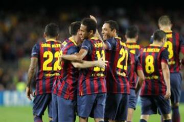 Champions League. Grupo H. Barcelona - Ajax. 1-0. Messi celebra el primer gol con Neymar.