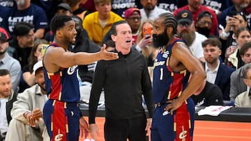 CLEVELAND, OHIO - APRIL 18: Donovan Mitchell #45 head coach Kenny Atkinson and James Harden #1 of the Cleveland Cavaliers talk during the second quarter of Game One of the Eastern Conference First Round NBA Playoffs against the Toronto Raptors at Rocket Arena on April 18, 2026 in Cleveland, Ohio. NOTE TO USER: User expressly acknowledges and agrees that, by downloading and or using this photograph, User is consenting to the terms and conditions of the Getty Images License Agreement. Jason Miller/Getty Images/AFP (Photo by Jason Miller / GETTY IMAGES NORTH AMERICA / Getty Images via AFP)