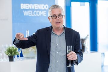 Jeff Luhnow, durante un acto con el Leganés. 