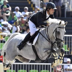 Sergio Álvarez con Carlo 273, a la final de salto de hípica