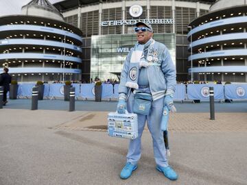 Britain Soccer Football - Manchester City v Manchester United - Premier League - Etihad Stadium - 27/4/17 Manchester City fan outside the stadium before the match  Action Images via Reuters / Jason Cairnduff Livepic EDITORIAL USE ONLY. No use with unauthorized audio, video, data, fixture lists, club/league logos or &quot;live&quot; services. Online in-match use limited to 45 images, no video emulation. No use in betting, games or single club/league/player publications.  Please contact your account representative for further details.