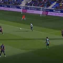 No van a ver gol más 'tonto' que este en el fútbol español