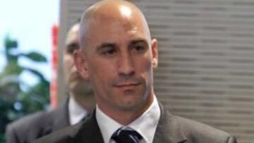 La AFE: 80 desfibriladores para clubes de Segunda B