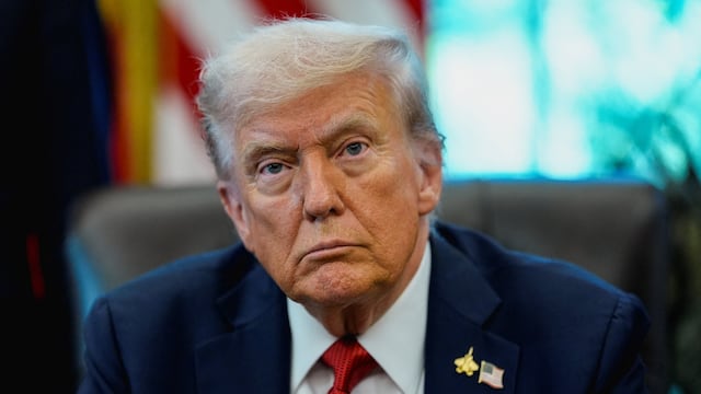 The Republicans and Democrats couldn’t agree on the terms of a spending bill and were unable to avoid a federal government shutdown.