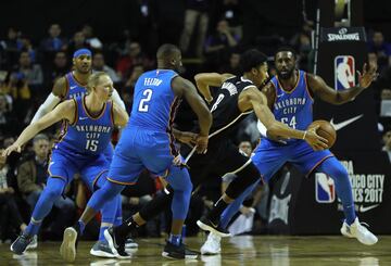 Te dejamos las mejores postales que dejó el primero de los dos partidos de NBA que se jugarán en el país. El Thunder visitó a los Nets en la Arena Ciudad de México.