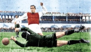 En su primera etapa en el Stade de Reims, en el que estuvo cinco temporadas, ganó dos ligas hasta 1956, año en el que se marchó al Real Madrid.