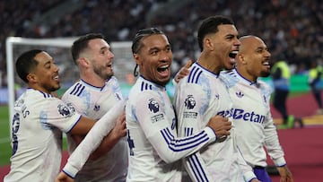 Rogers mantiene a Emery en la puja