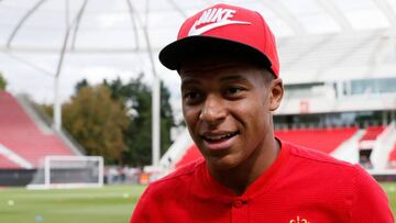 El Mónaco duda entre ceder a Mbappé o fichar a Belotti