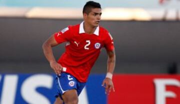 El lateral diestro de Palestino se estrena por la selección adulta. Antes fue parte de los sub 20 que disputaron el mundial de Turquía.