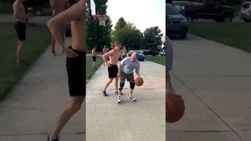 Vídeo: Abuelito que juega baloncesto se hace viral por su picardía en un 1 vs 1