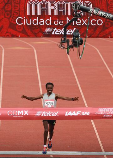 Las mejores imágenes del Maratón de la Ciudad de México