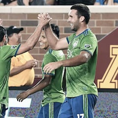 Lodeiro se impone a Darwin en duelo de latinos