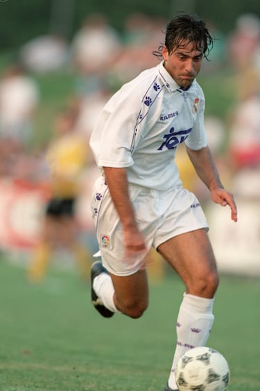 Delantero centro | Rendimiento: 43 partidos y 4 goles | Palmarés: una Copa del Rey.