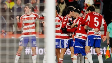 14-02 Granada CF-Real Valladolid correspondiente a la jornada 26 de la Liga Hypermotion (Segunda División) disputado en el Estadio Nuevo los Carmenes. En la imagen celebracion del 3-0 gol de Petit (Granada CF)