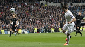 Nacho marcó así el único tanto ante el PSG.