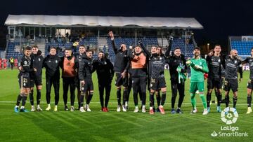 Aprobados y suspensos de la Ponferradina: Un penalti para seguir arriba