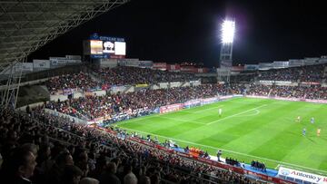 Prohíben 500 globos amarillos pero sí habrá 500 silbatos azules
