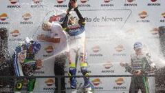 Morales celebra su victoria en el Circuito de Navarra.