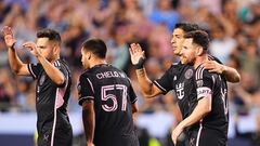 KANSAS CITY, MISSOURI - APRIL 13: Lionel Messi #10 and Luis Su�rez #9 of Inter Miami celebrate after Messi scored a second half goal during a Major League Soccer game against the Sporting Kansas City at Arrowhead Stadium on April 13, 2024 in Kansas City, Missouri.   Kyle Rivas/Getty Images/AFP (Photo by Kyle Rivas / GETTY IMAGES NORTH AMERICA / Getty Images via AFP)