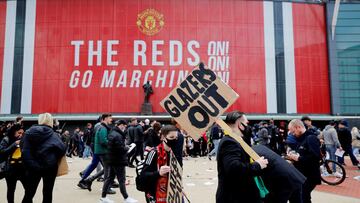 Protestas de los aficionados del United junto a Old Trafford.