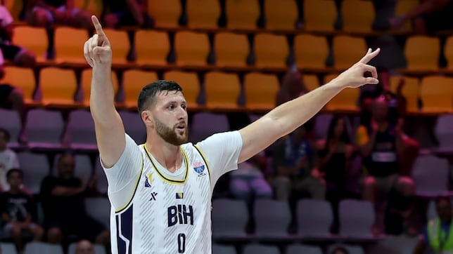 Bosnia evita el susto chipriota y espera a España