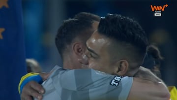 El abrazo en el reencuentro de Falcao y David Ospina