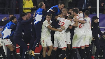 Celebraci&oacute;n del empate entre Sevilla y Liverpool.