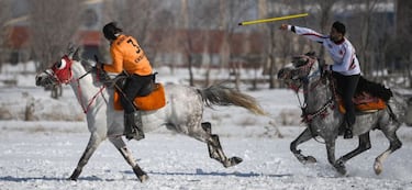 Caballos, jabalinas y mucha adrenalina en el jereed turco