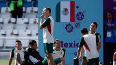 Andrés Guardado no está del todo fuera
