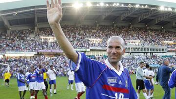 Zidane con la camiseta de la selecci&oacute;n francesa.