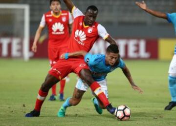 El campeón de Colombia ganó 2-0 con goles de Arango y Plata.