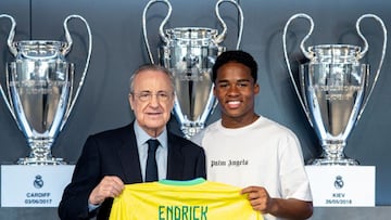 Florentino Pérez con el brasileño Endrick, el día del partido entre España y Brasil en el Bernabéu.