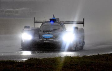 El piloto espa?ol logra su primera victoria en Estados Unidos con la marca Cadillac tras tres turnos excepcionales en una carrera que se vio interrumpida por la lluvia.