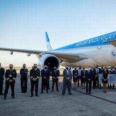 Llega el vuelo con las vacunas Sputnik V y comienza el operativo de despliegue