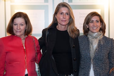 La marquesa de Cubas fue hallada en su casa de Madrid sin vida el pasado 21 de julio. La asistenta de la casa se encontró el cuerpo y los servicios de emergencia no pudieron hacer nada por salvar su vida. Según Paloma Barrientos, murió a causa de un "infarto cerebral" a los 63 años.