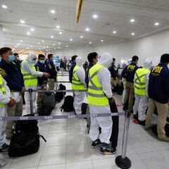 ¿Por qué el gobierno ha expulsado a 49 extranjeros condenados y qué han dicho al respecto?