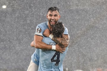 Valentin Castellanos de la SS Lazio celebra después de anotar un gol para poner el 3-1 en el marcador.