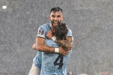 Valentin Castellanos de la SS Lazio celebra después de anotar un gol para poner el 3-1 en el marcador.