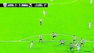 <b>Un penalti casi 'clandestino'</b> No se sabe bien si por haberse producido la acción en pleno descuento o por que todavía se estaba hablando de la expulsión de Yeste tras su rifirrafe con Casillas, pero el caso es que el penalti por la mano de Iraola apenas ha sido objeto de comentario. El caso es que, incluso, en la retransmisión de La Sexta hubo que esperar a que diera inicio la segunda parte (imagen de arriba) para ver repetida la jugada en la que se aprecia la clara infracción del guipuzcoano.