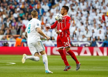 Tolisso y Kroos.