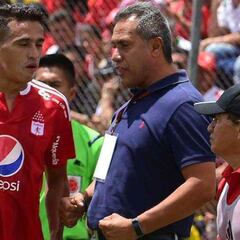 Ayala: "Hernán Torres está orientando mi carrera como DT"