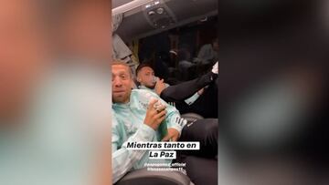 Efectos de jugar en Bolivia: Papu Gómez y Ocampos con oxígeno