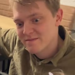 Graba a su marido hablando primero en español y luego en su idioma a su hija: el contraste es de peli de terror